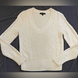 Banana Republic Cream V-Neck Cable Knit Sweater